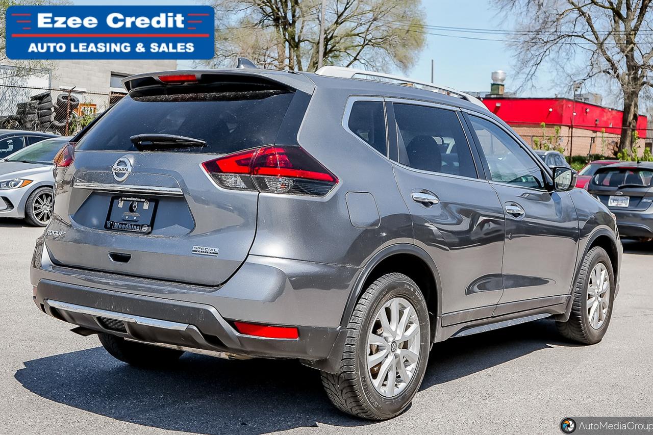 2020 Nissan Rogue SV Photo31