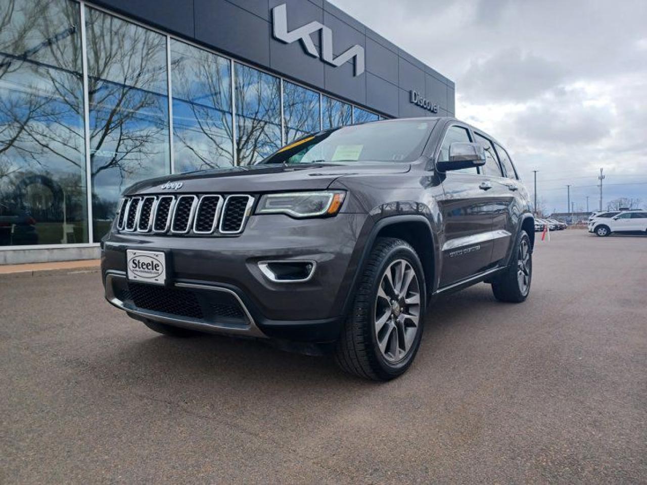 Standard SUV 4WD, Limited 4x4, 8-Speed Automatic w/OD, Regular Unleaded V-6 3.6 L/220