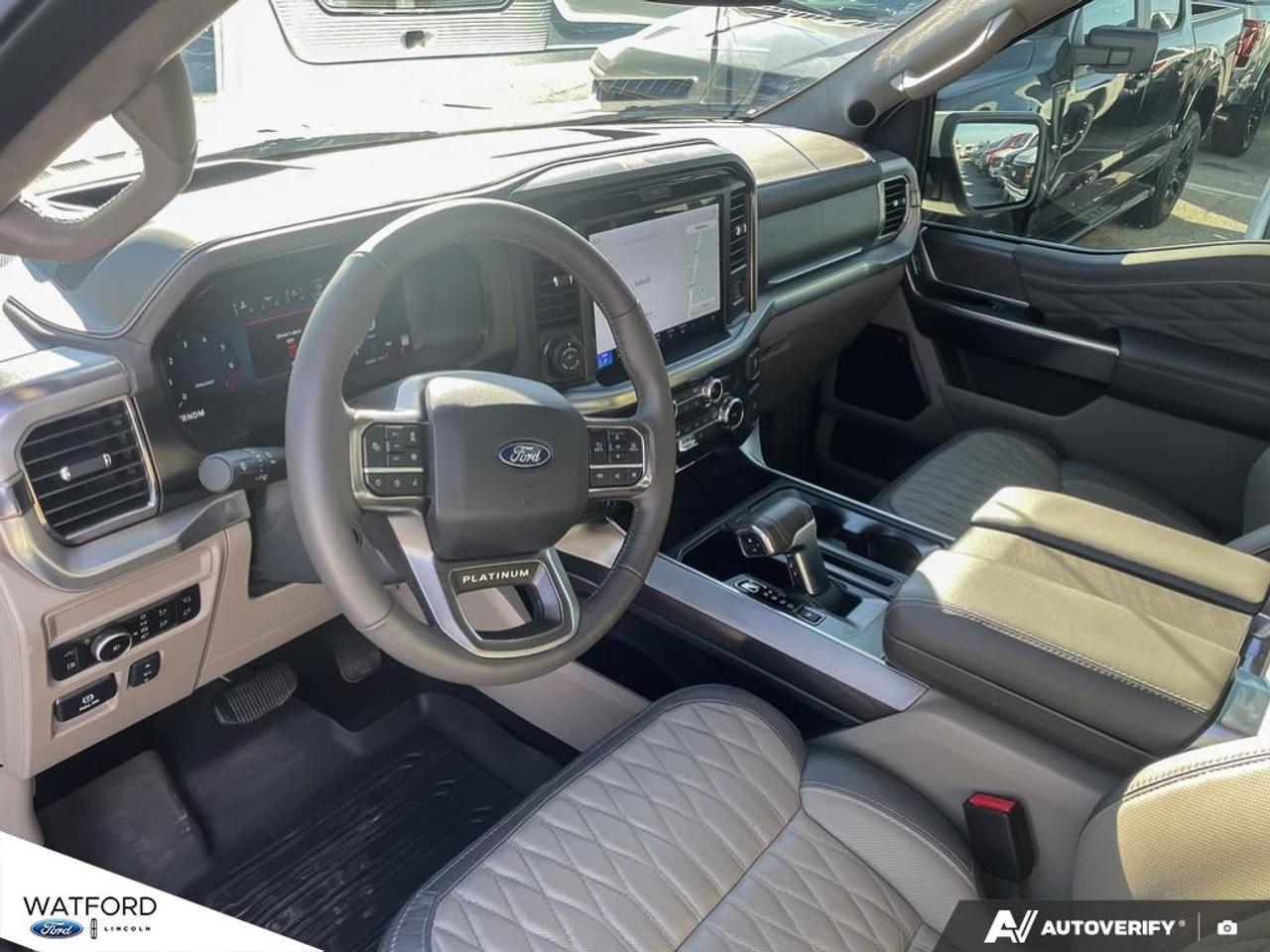 2025 Ford F-150 Hybrid PLATINUM Photo