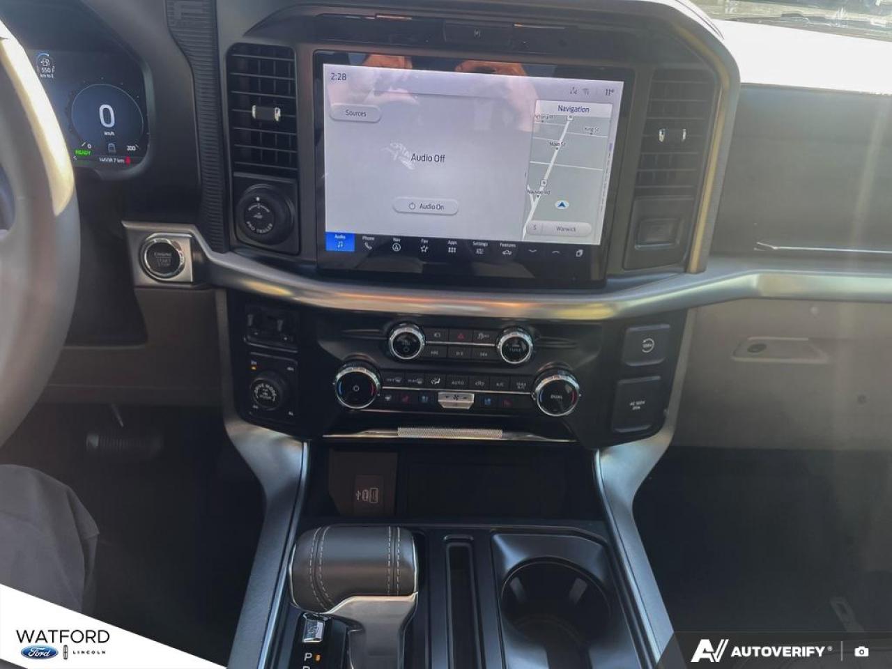 2025 Ford F-150 Hybrid PLATINUM Photo