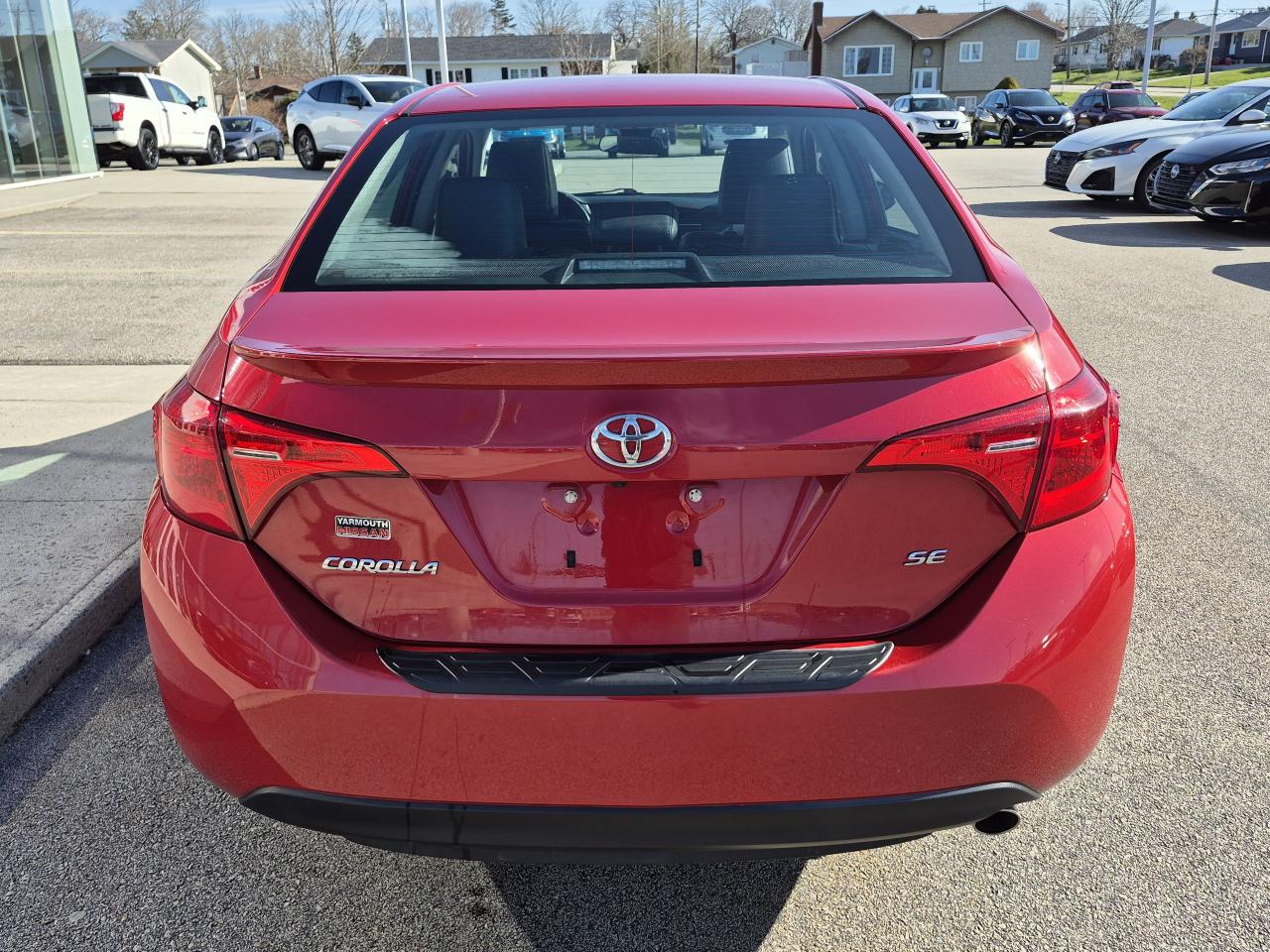 2017 Toyota Corolla SE Photo19