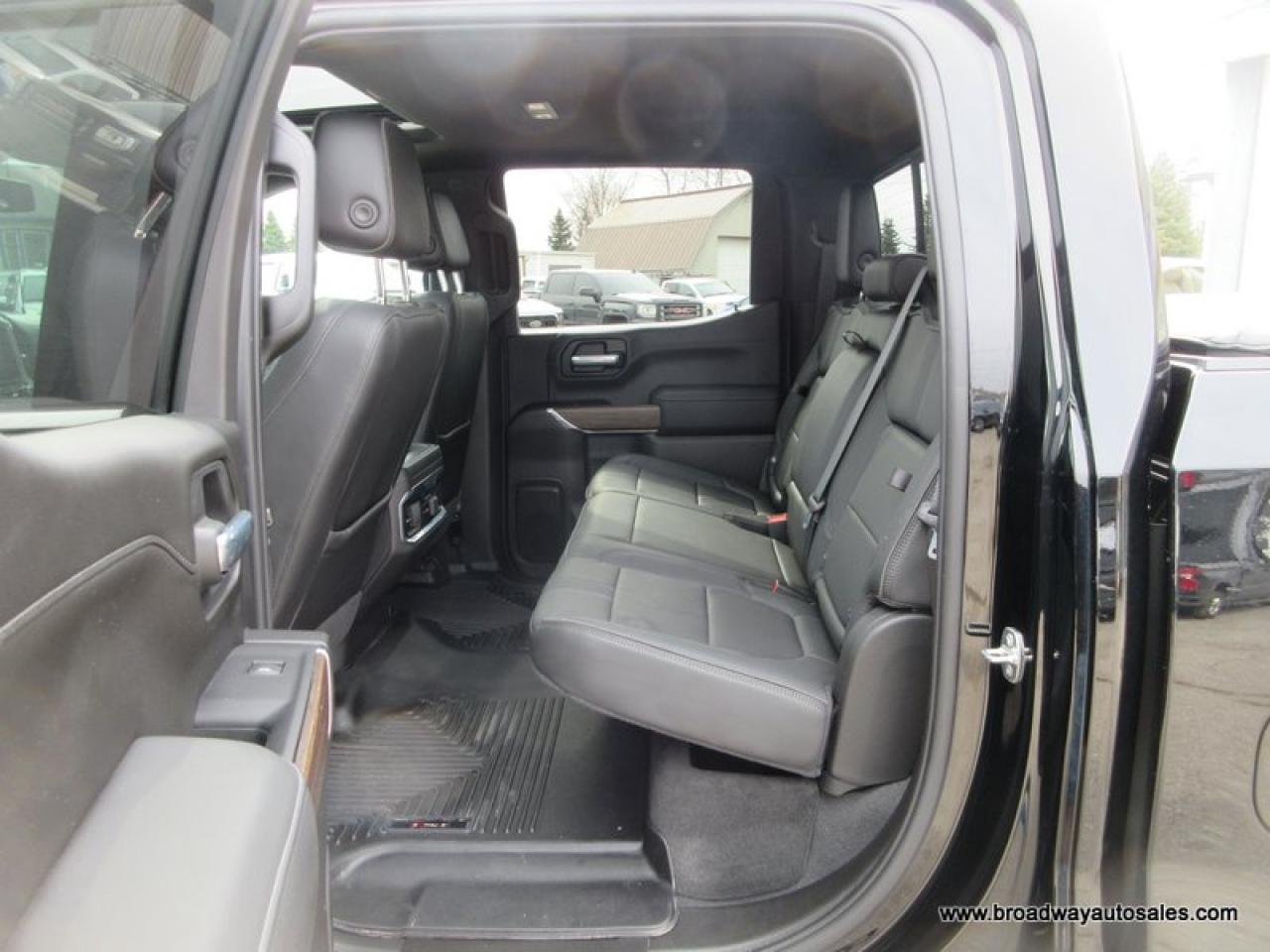 2022 Chevrolet Silverado 1500 LOADED HIGH-COUNTRY-EDITION 5 PASSENGER 6.2L - V8.. 4X4.. CREW-CAB.. SHORTY.. NAVIGATION.. LEATHER.. HEATED/AC SEATS.. SUNROOF.. BACK-UP CAMERA.. Photo