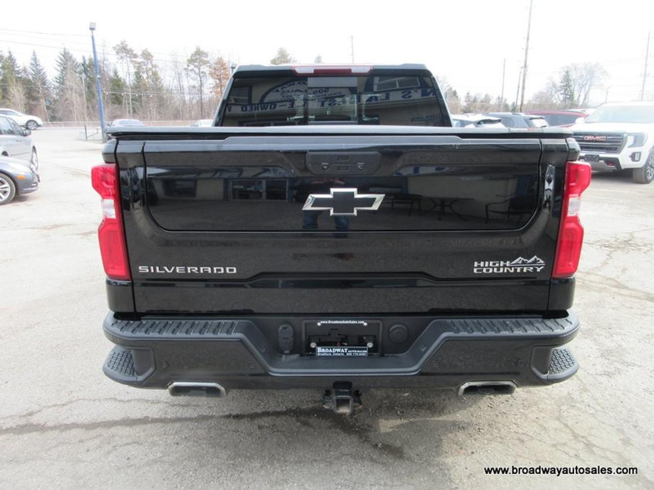 2022 Chevrolet Silverado 1500 LOADED HIGH-COUNTRY-EDITION 5 PASSENGER 6.2L - V8.. 4X4.. CREW-CAB.. SHORTY.. NAVIGATION.. LEATHER.. HEATED/AC SEATS.. SUNROOF.. BACK-UP CAMERA.. Photo