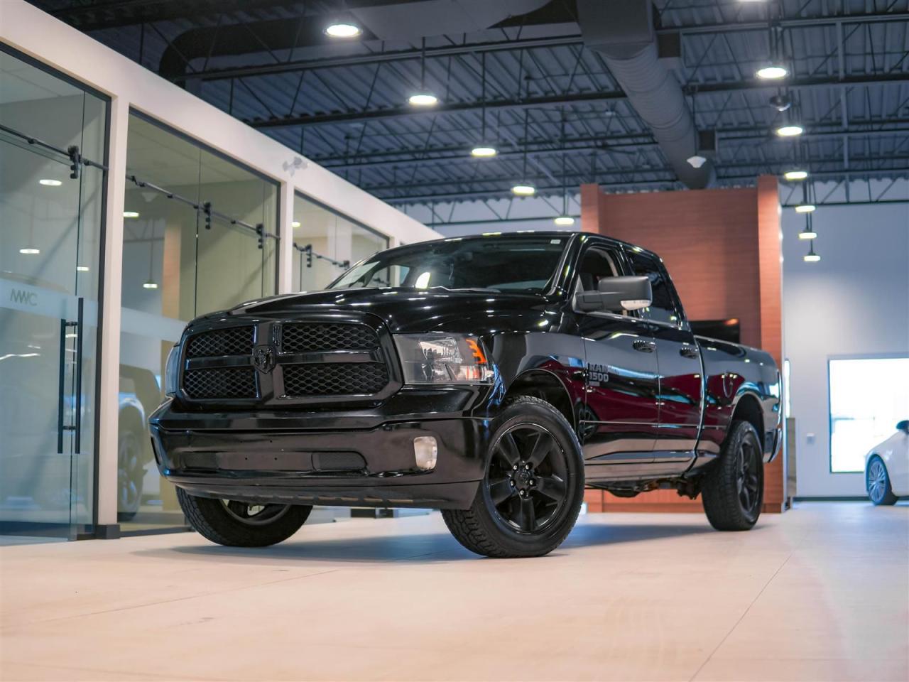 Used 2022 RAM 1500 Classic EXPRESS | 4X4 | HTD SEAT | WHEEL | LARGE SCREEN for sale in Kitchener, ON