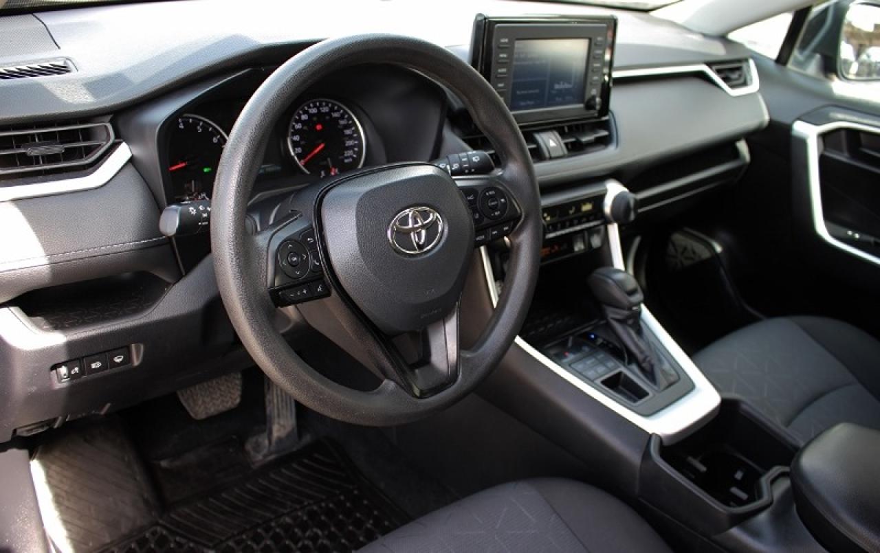 2022 Toyota RAV4 LE*AWD*Heated Seats*Bluetooth*Rear Cam - Photo #9