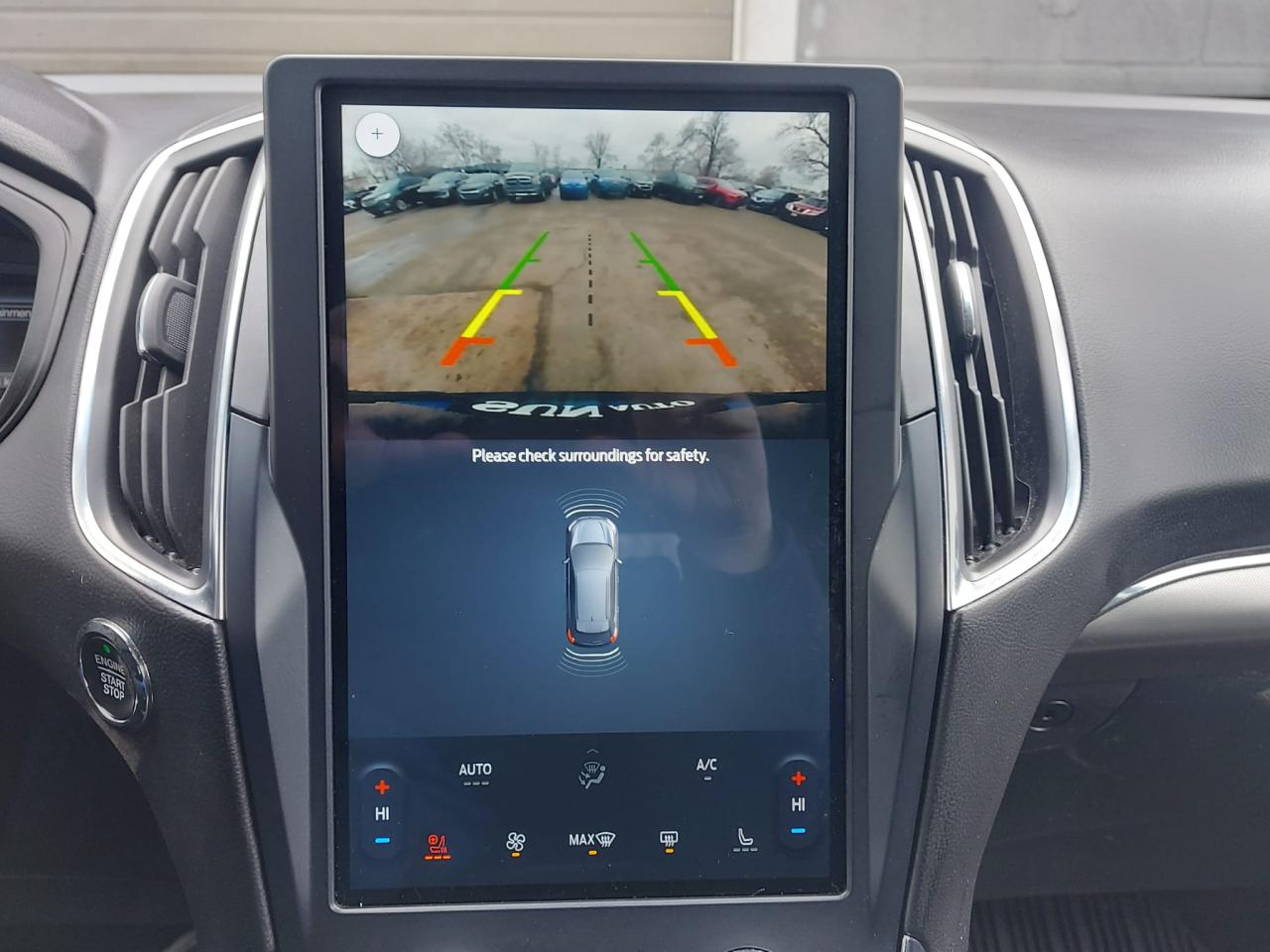 2023 Ford Edge Titanium AWD Photo