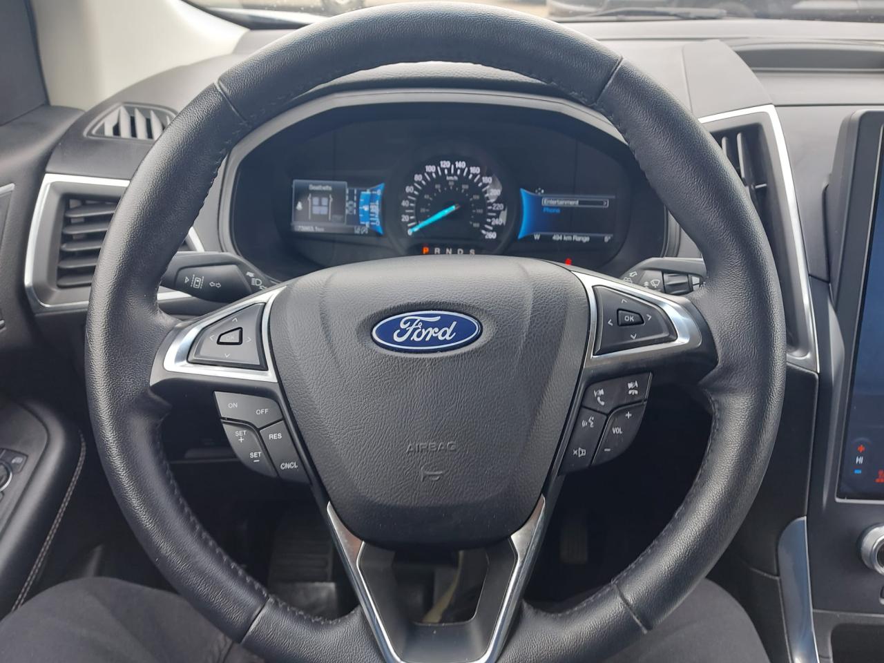 2023 Ford Edge Titanium AWD Photo