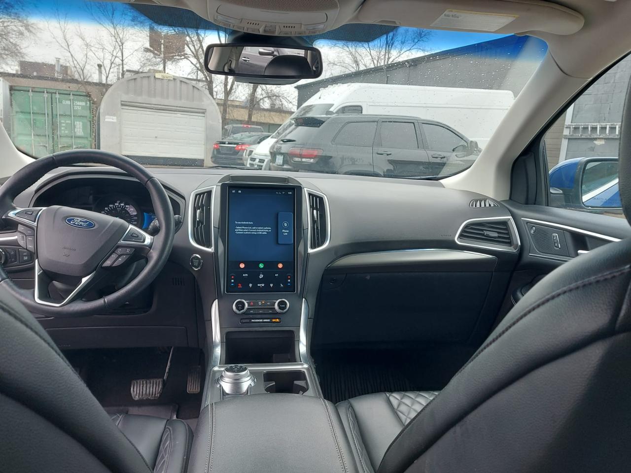 2023 Ford Edge Titanium AWD Photo
