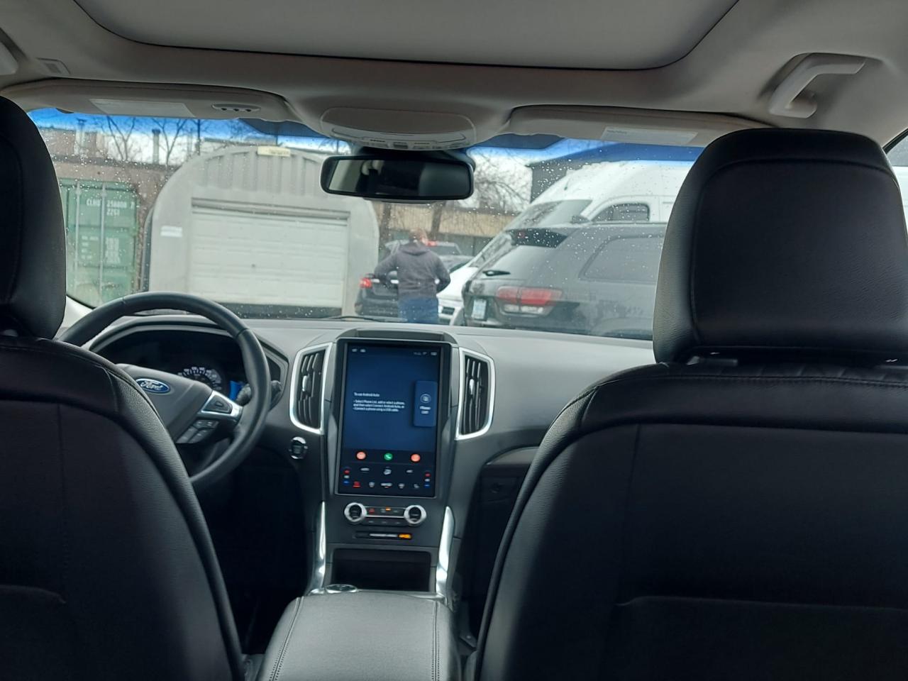 2023 Ford Edge Titanium AWD Photo