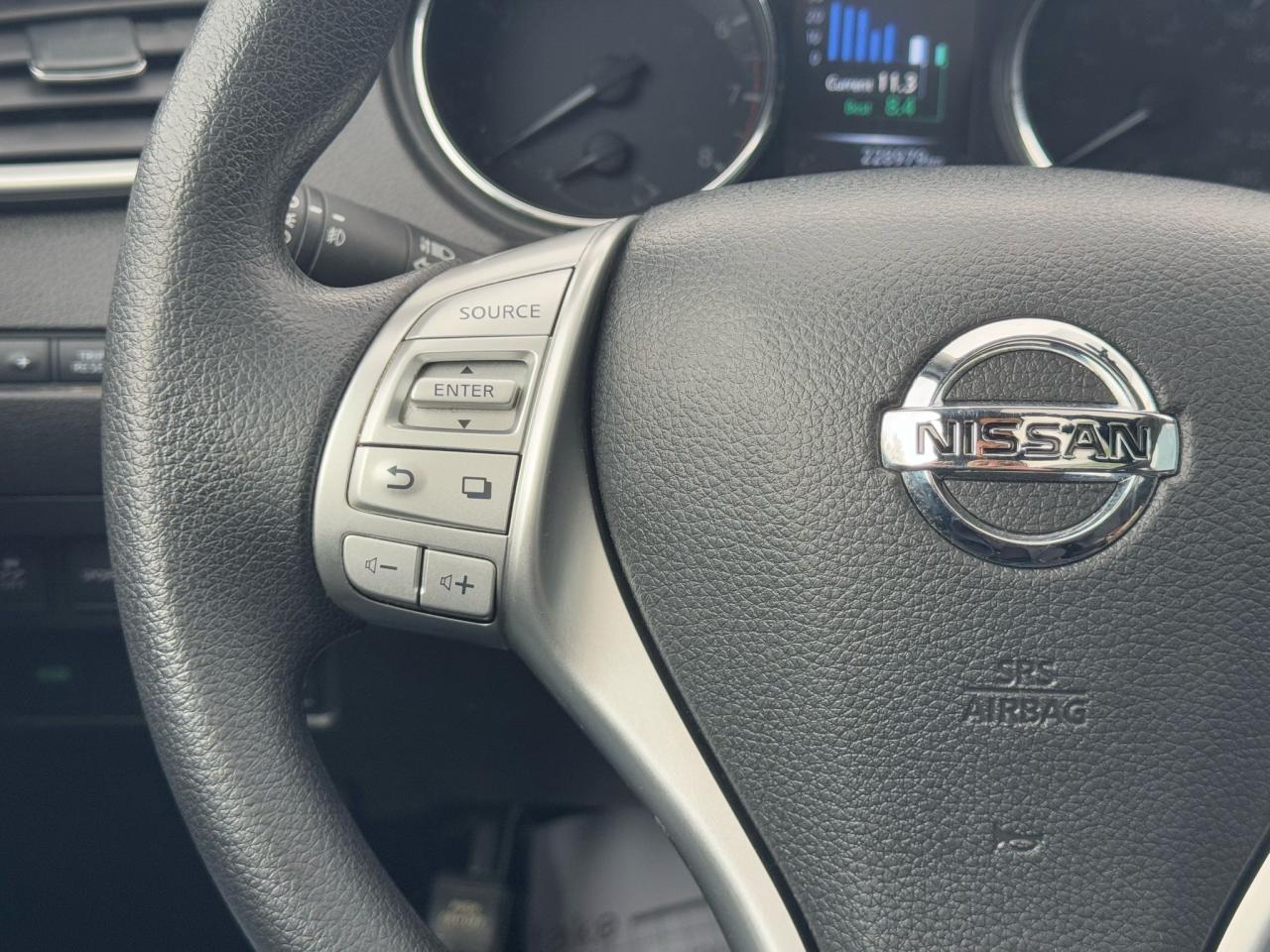 2016 Nissan Rogue SV AWD | PANO | HTD SEATS | BACKUP CAM | BLUETOOTH Photo15