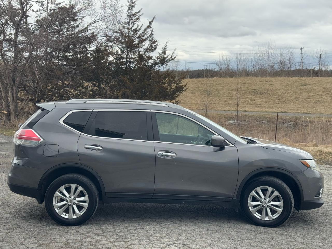 2016 Nissan Rogue SV AWD | PANO | HTD SEATS | BACKUP CAM | BLUETOOTH Photo21