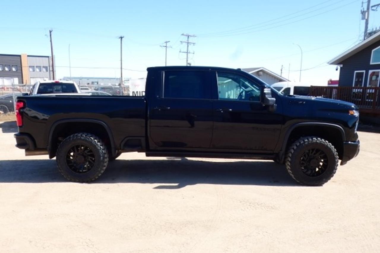2024 Chevrolet Silverado 2500 LTZ DURA DSL Crew w/H&C L, S/R, NAV, BUC, PRB, HUD - Photo #5