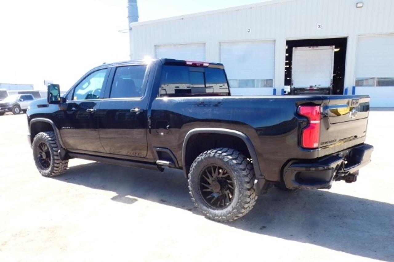 2024 Chevrolet Silverado 2500 LTZ DURA DSL Crew w/H&C L, S/R, NAV, BUC, PRB, HUD - Photo #8