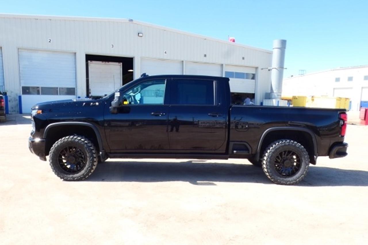 2024 Chevrolet Silverado 2500 LTZ DURA DSL Crew w/H&C L, S/R, NAV, BUC, PRB, HUD - Photo #1