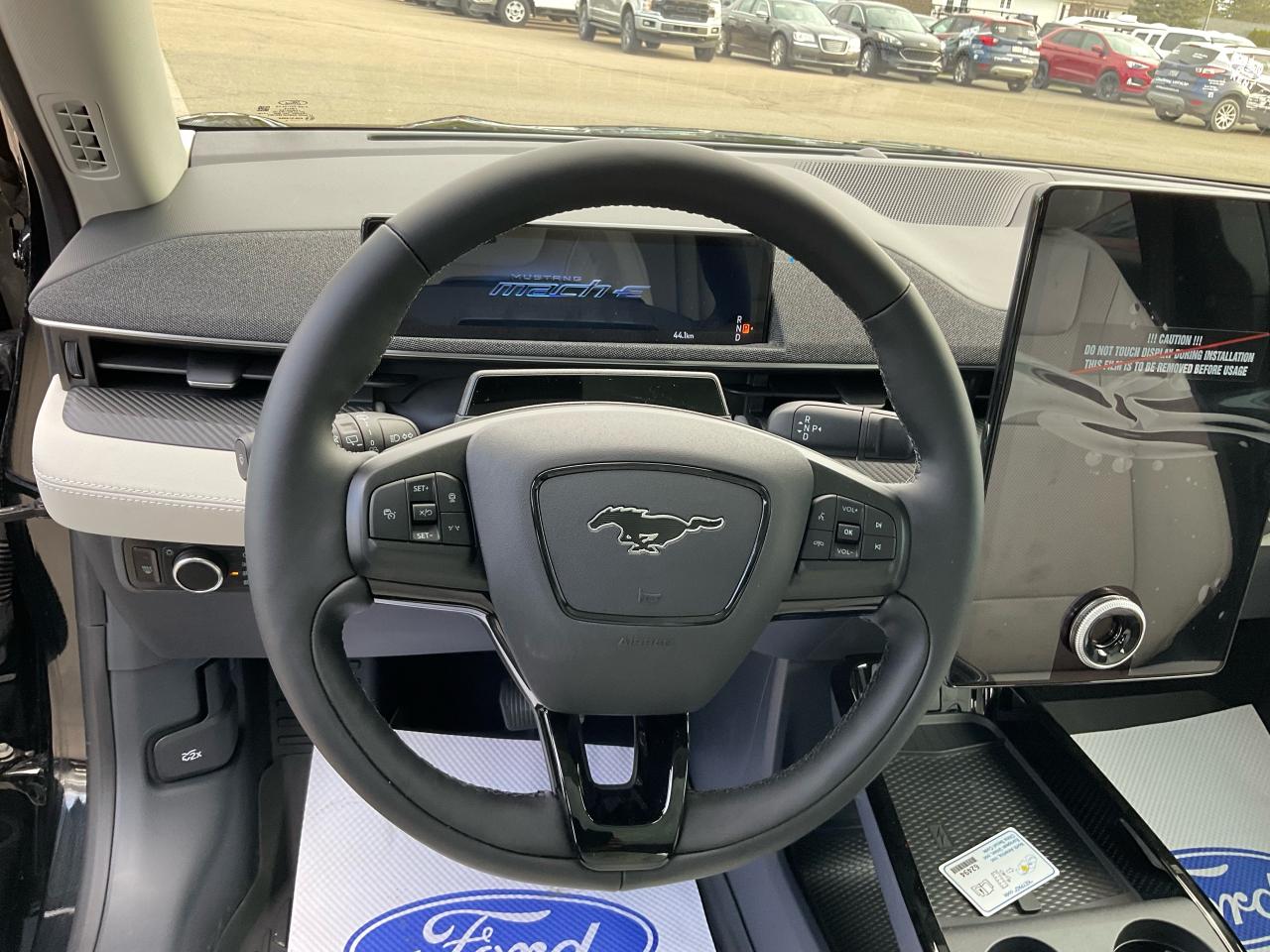 2025 Ford Mustang Mach-E Premium Photo5