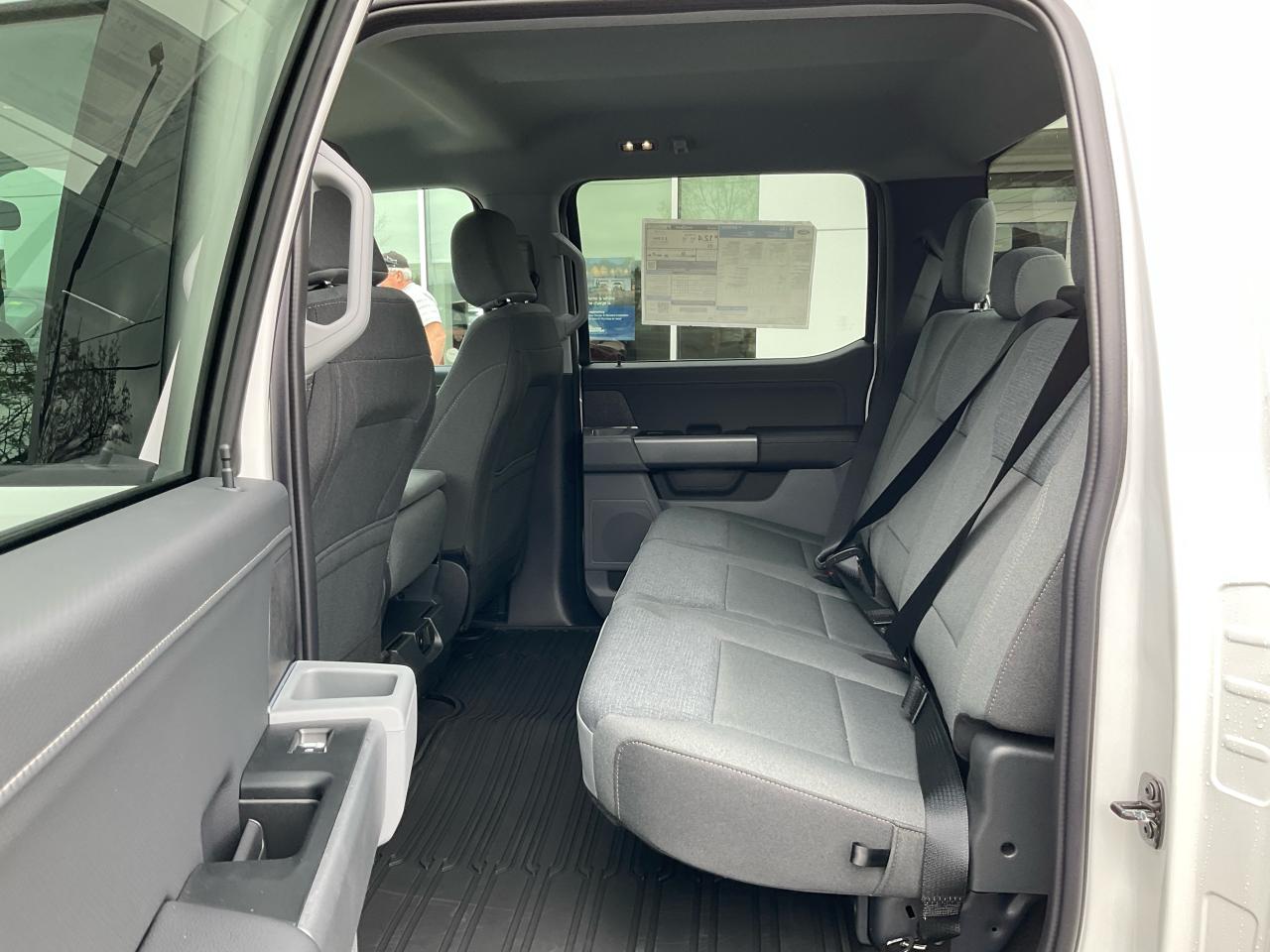 2025 Ford F-150 XLT Photo5