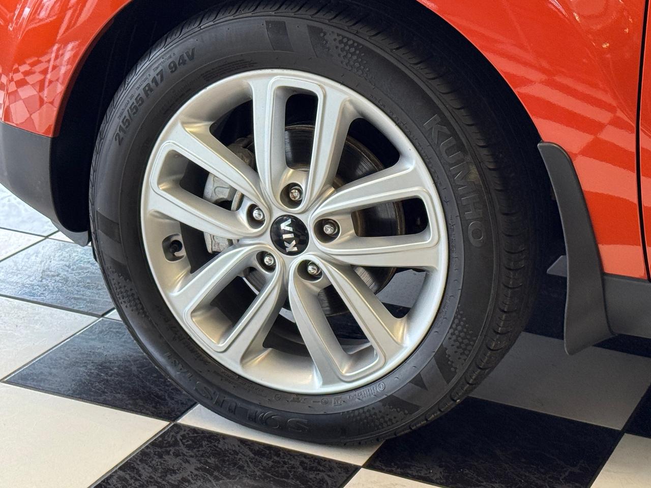 2019 Kia Soul EX+Camera+ApplePlay+Hetaed Steering+CLEAN CARFAX Photo