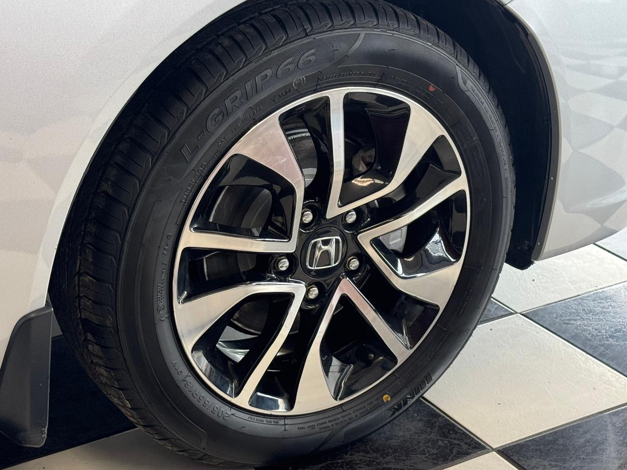2015 Honda Civic EX+New Tires+Brakes+Camera+Heated Seats+Sunroof Photo