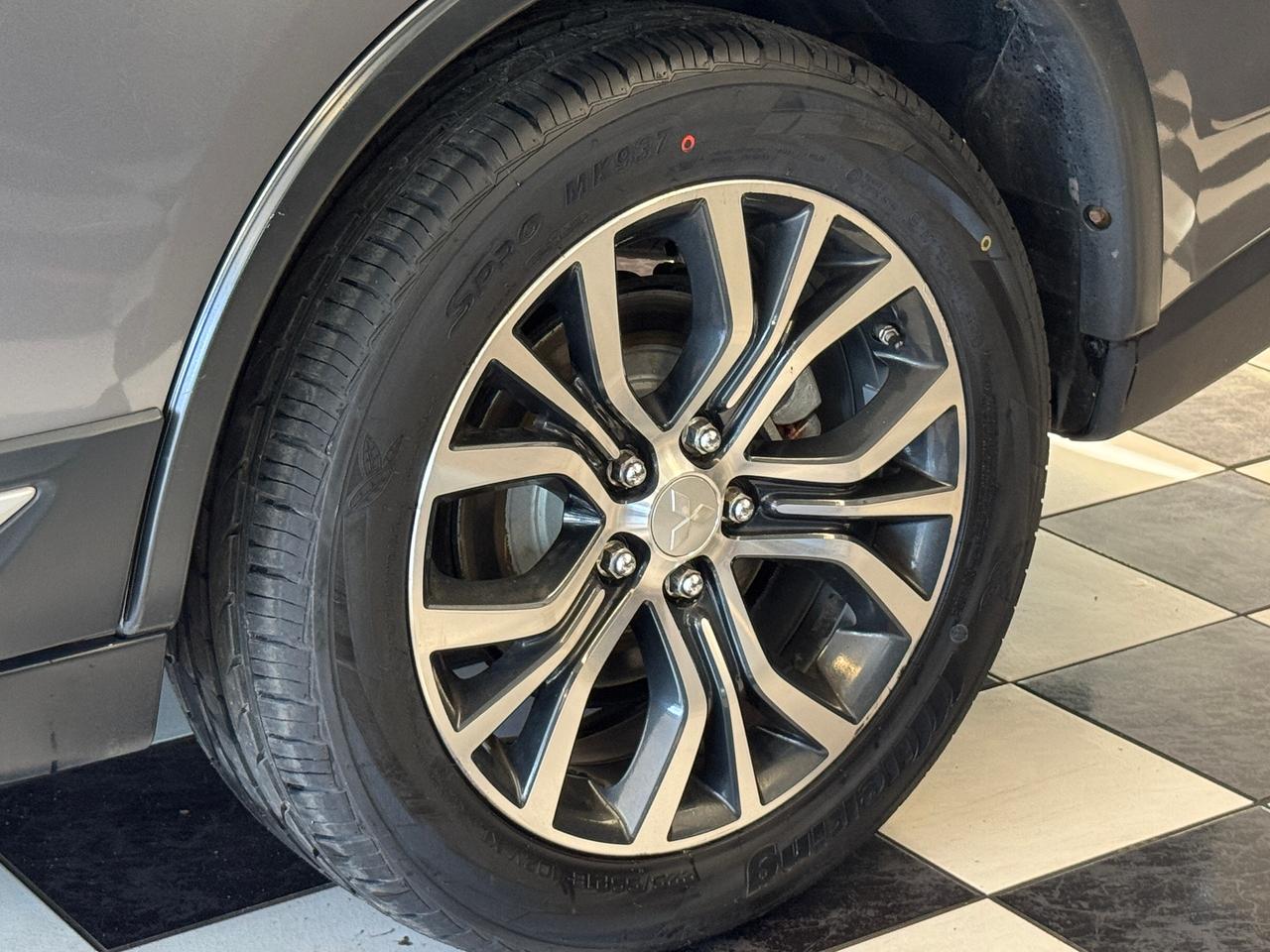 2016 Mitsubishi Outlander GT AWD 7 Passenger+Roof+AdaptiveCruise+CLEANCARFAX Photo