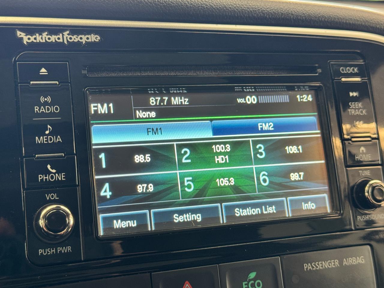 2016 Mitsubishi Outlander GT AWD 7 Passenger+Roof+AdaptiveCruise+CLEANCARFAX Photo