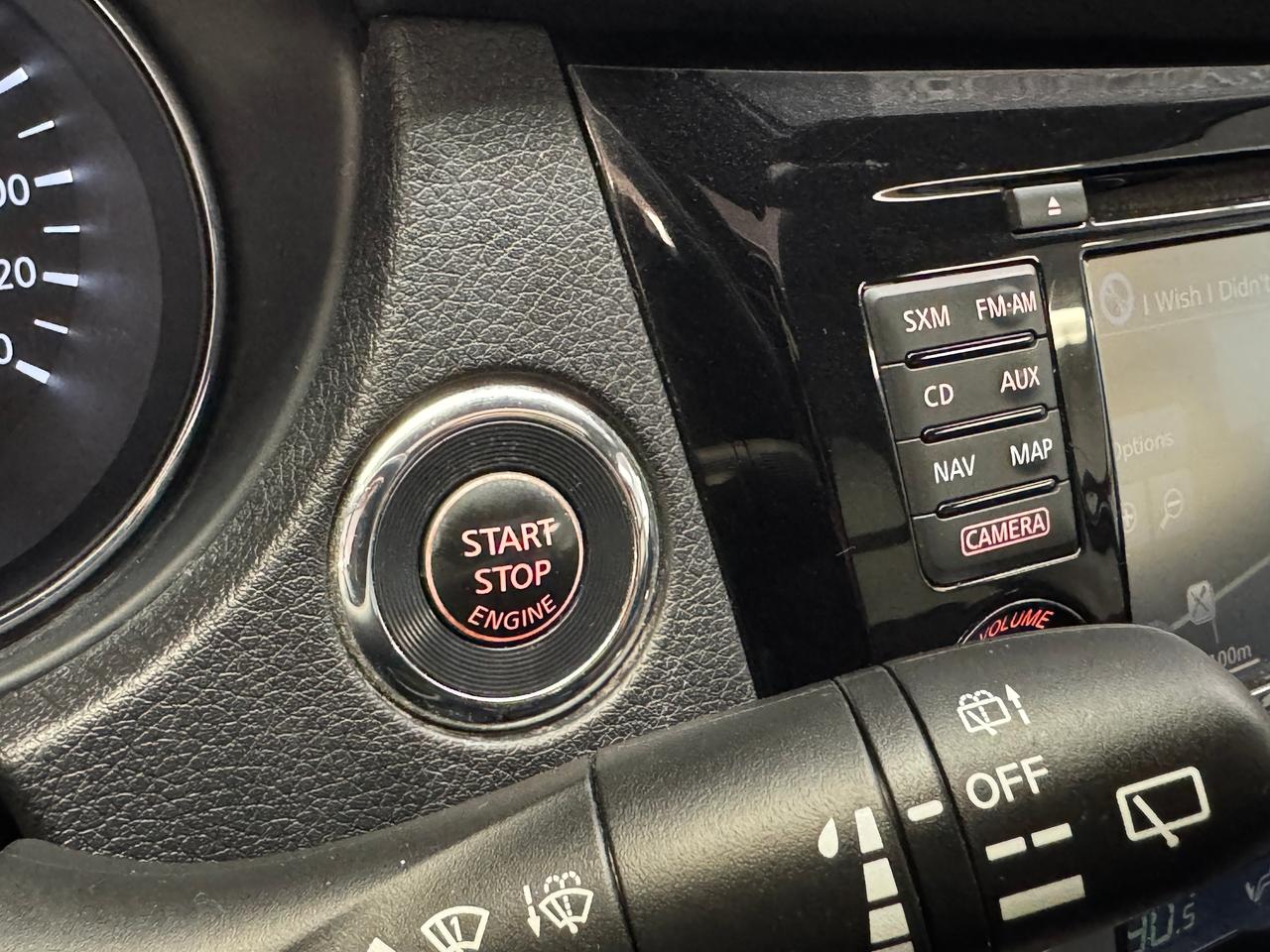 2017 Nissan Rogue SV Tech AWD+GPS+PANO Roof+Remote Start+360 Camera Photo