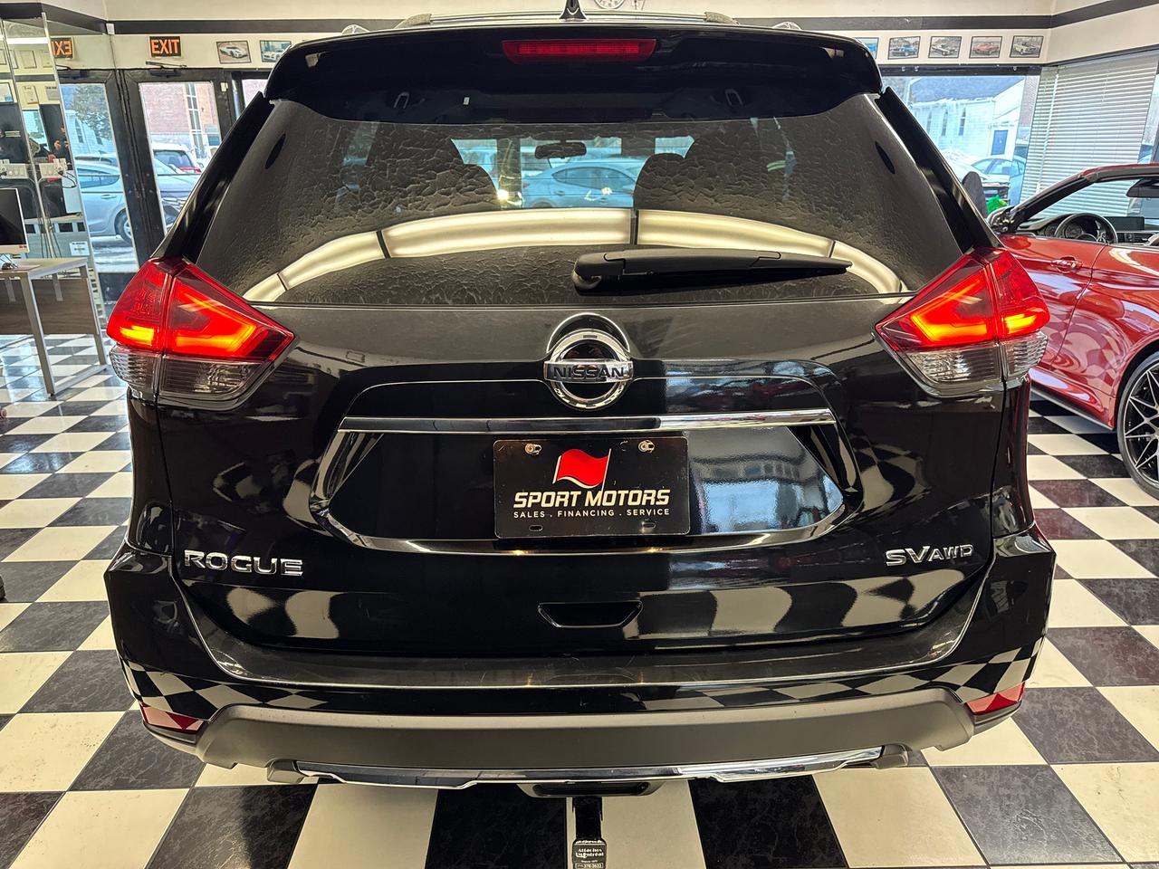 2017 Nissan Rogue SV Tech AWD+GPS+PANO Roof+Remote Start+360 Camera Photo