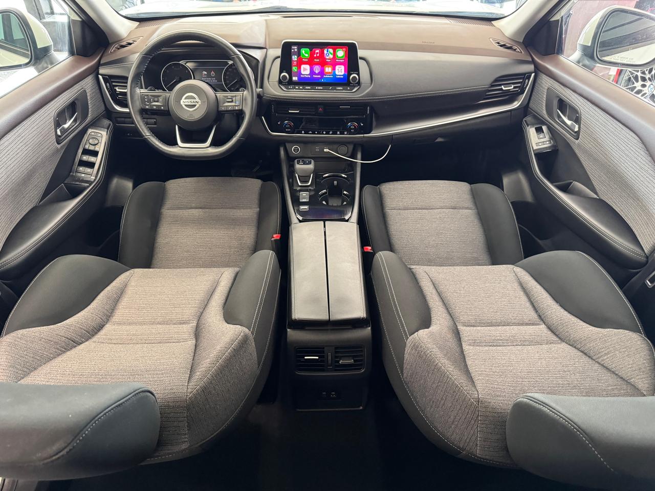 2021 Nissan Rogue SV Moonroof+BSM+Adaptive Cruise+CLEAN CARFAX Photo1