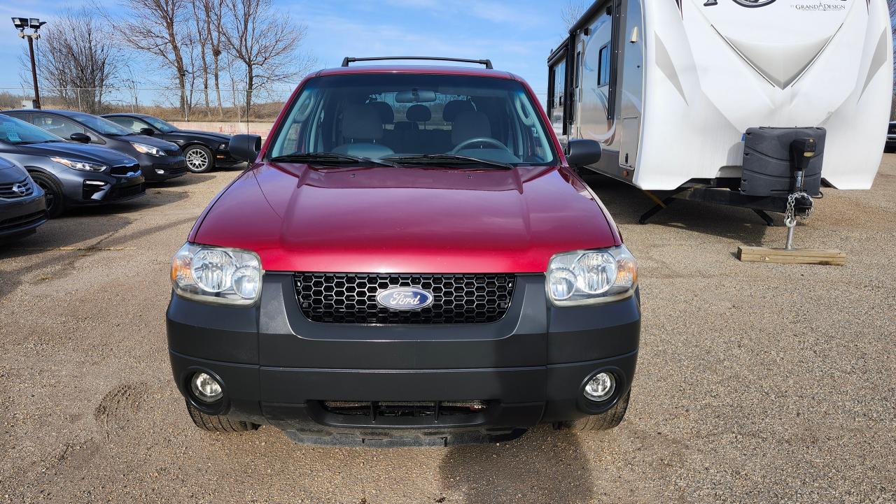 2005 Ford Escape XLT 4WD Auto - Photo #2