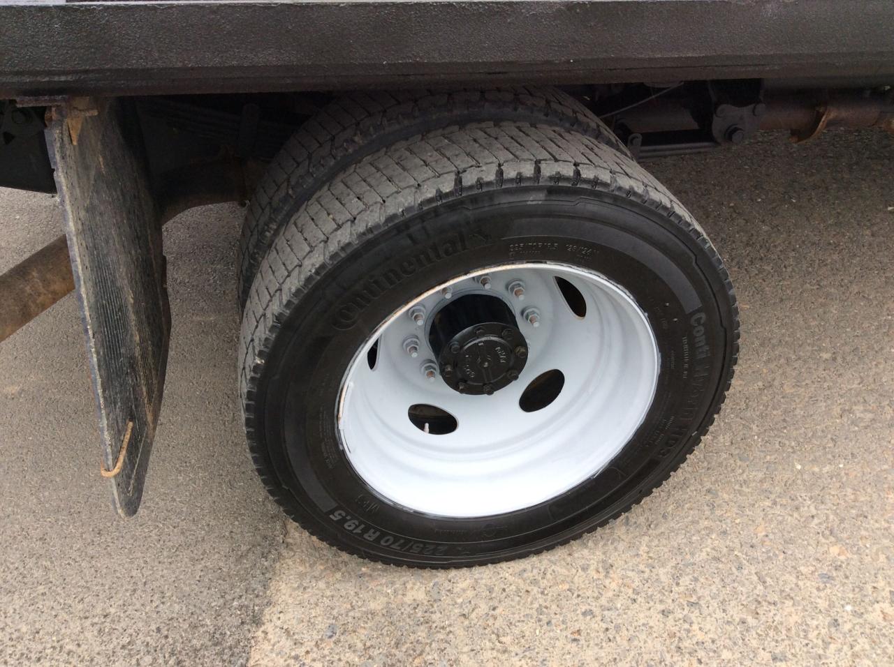 2022 Ford F-550 XL Photo