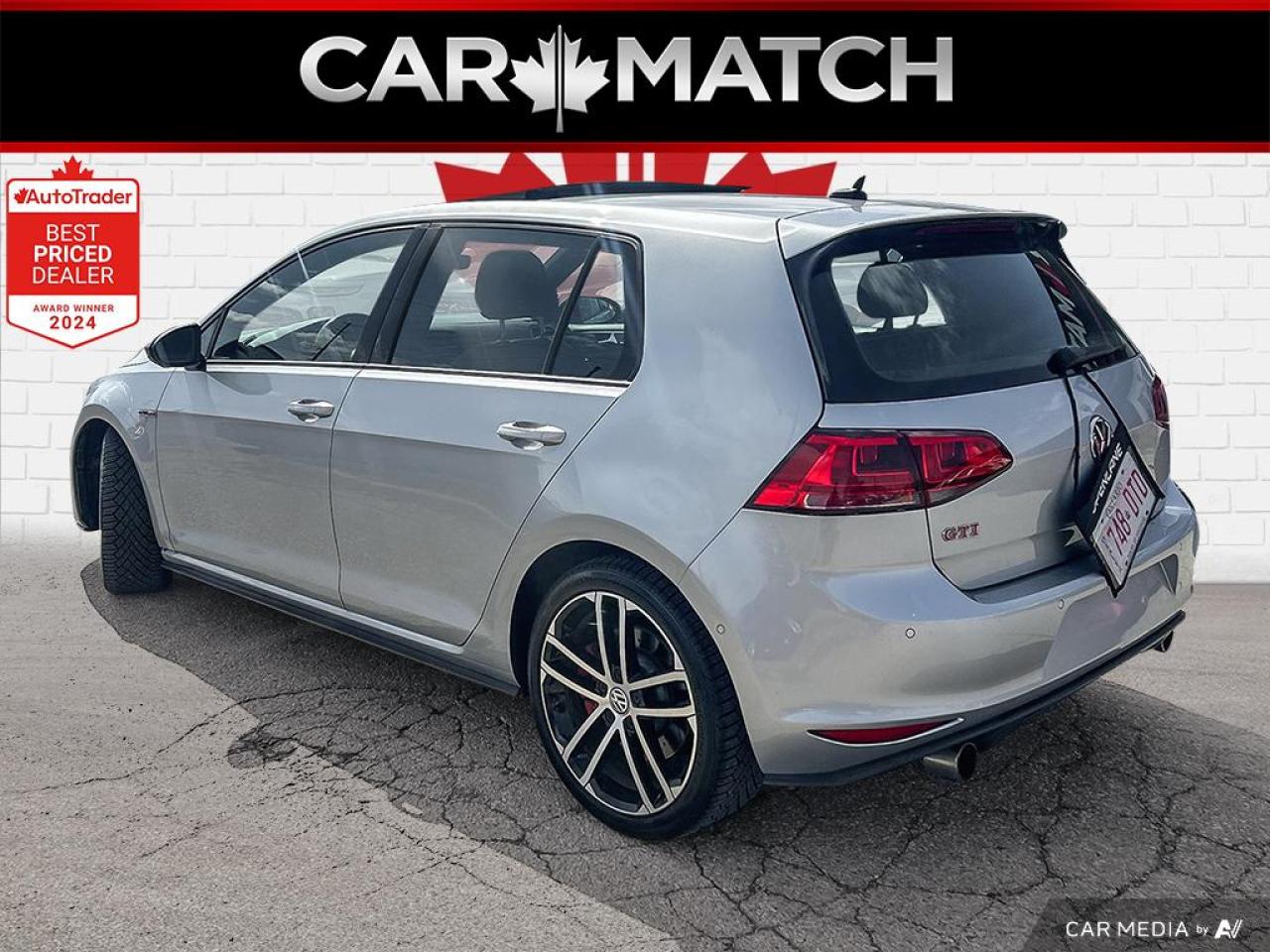 2017 Volkswagen Golf GTI / PERFORMANCE DSG / ROOF / LEATHER / NAV - Photo #6
