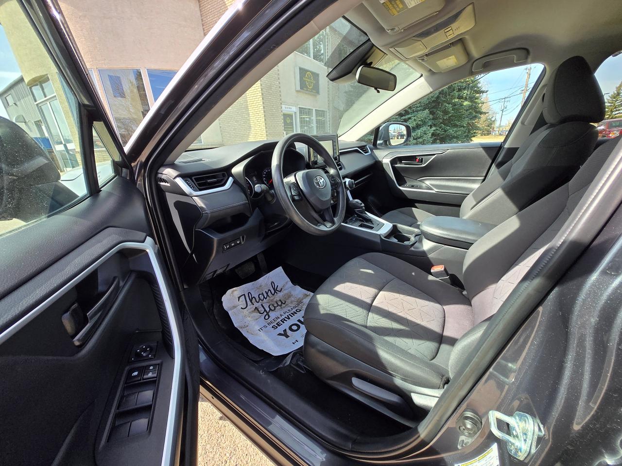 2020 Toyota RAV4 LE | ALL CREDIT ACCEPTED!! - Photo #9