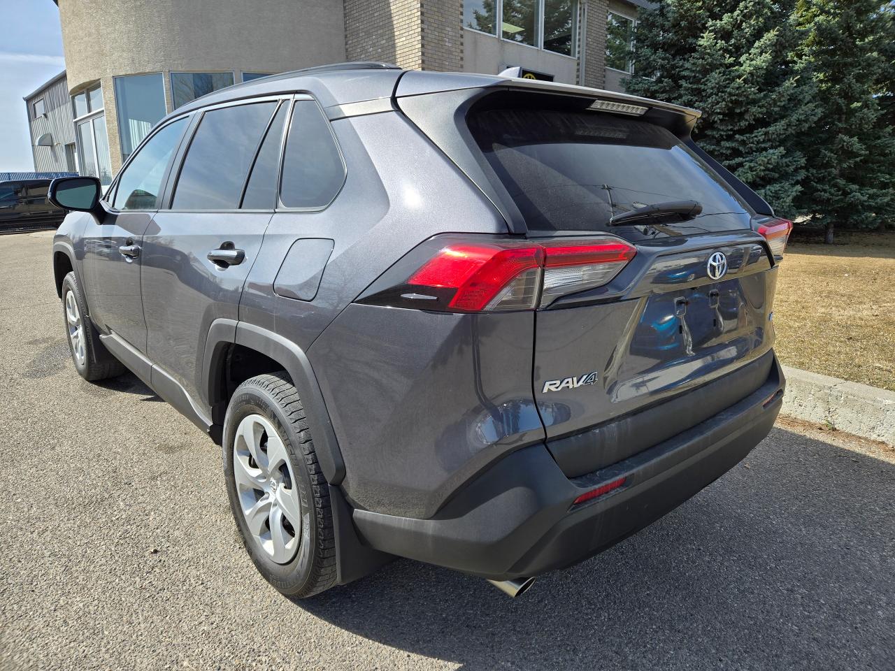 2020 Toyota RAV4 LE | ALL CREDIT ACCEPTED!! - Photo #5