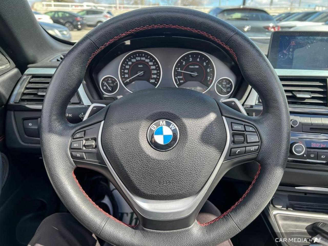 2014 BMW 4 Series 428i xDRIVE / CONVERTIBLE / NAV / LEATHER / AUTO - Photo #16