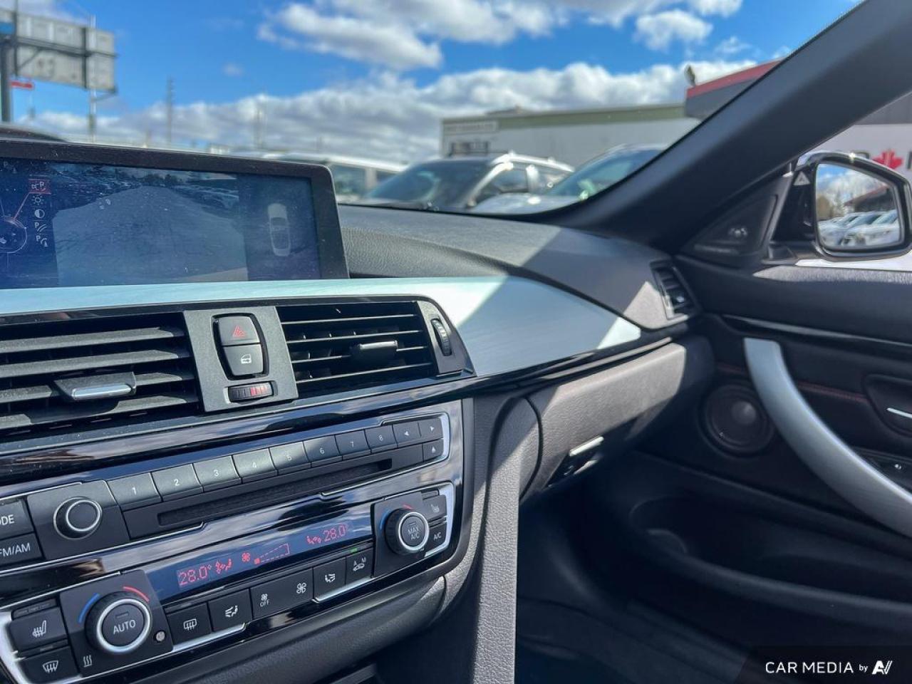 2014 BMW 4 Series 428i xDRIVE / CONVERTIBLE / NAV / LEATHER / AUTO - Photo #20