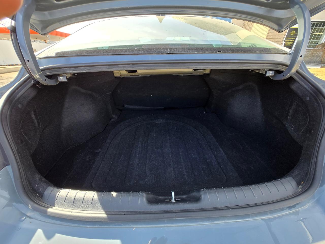 2022 Hyundai Elantra PREFERRED | ALL CREDIT ACCEPTED!! - Photo #19