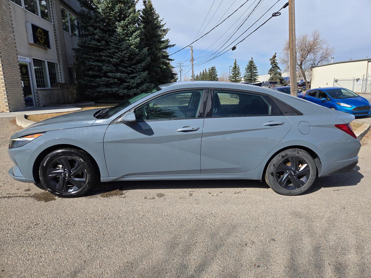 2022 Hyundai Elantra PREFERRED | ALL CREDIT ACCEPTED!! - Photo #4