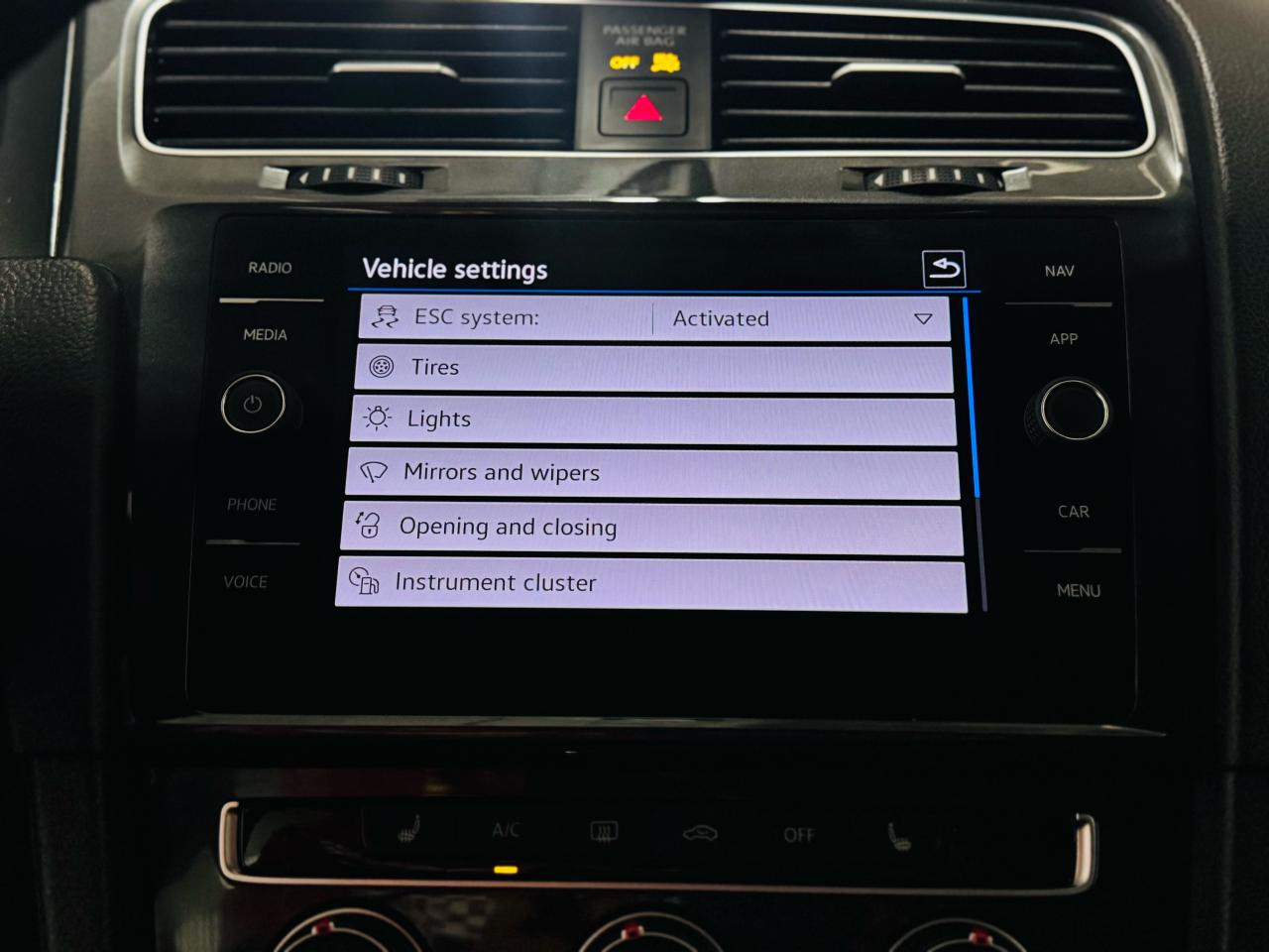 2021 Volkswagen Golf TSI 8A - Photo #17