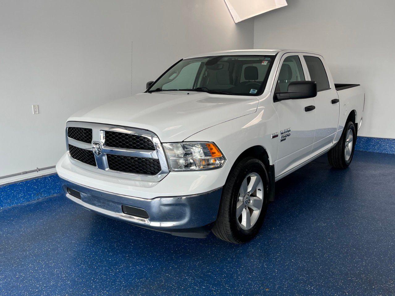 Used 2022 RAM 1500 Classic SLT 4x4 Crew Cab 5'7