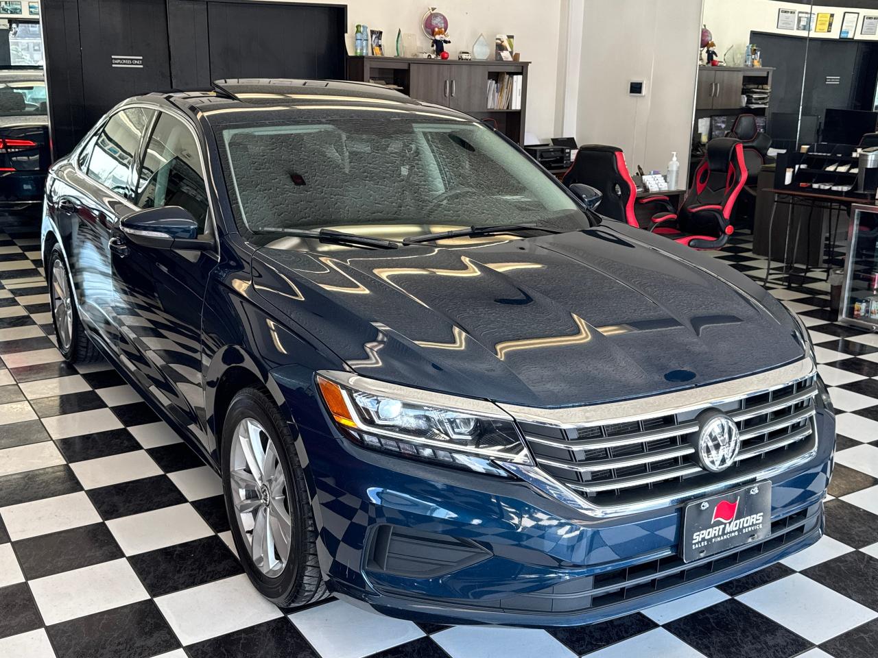 2021 Volkswagen Passat HIGHLINE+Adaptive Cruise+Roof+BSM+CLEAN CARFAX - Photo #11