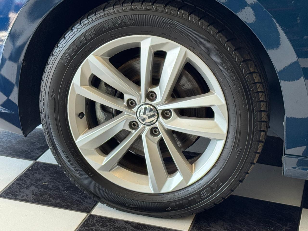 2021 Volkswagen Passat HIGHLINE+Adaptive Cruise+Roof+BSM+CLEAN CARFAX - Photo #55