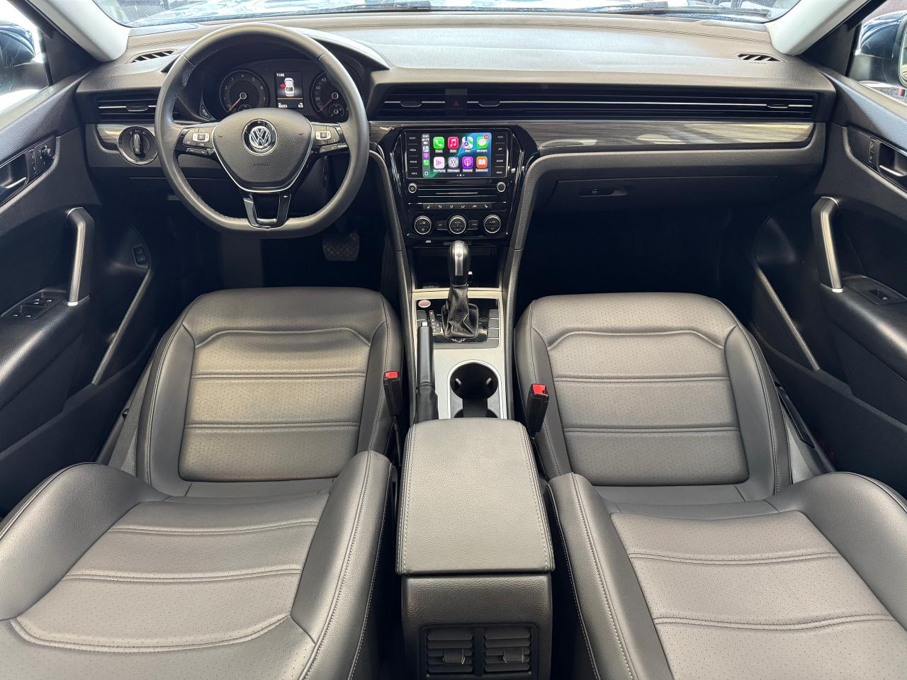 2021 Volkswagen Passat HIGHLINE+Adaptive Cruise+Roof+BSM+CLEAN CARFAX - Photo #2