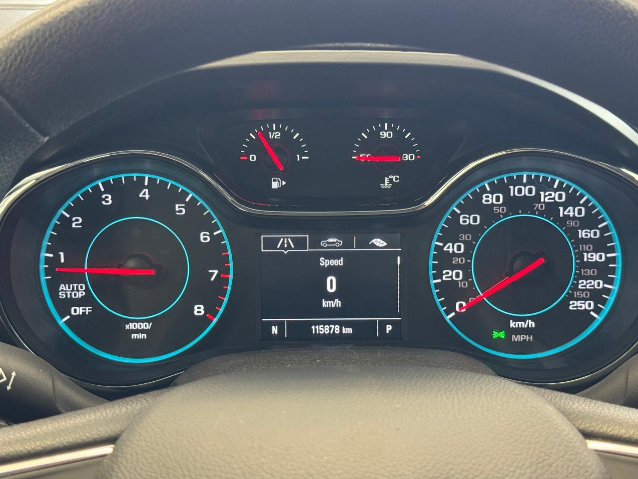 2018 Chevrolet Cruze LT+New Tires+Camera+ApplePlay+CLEAN CARFAX - Photo #12