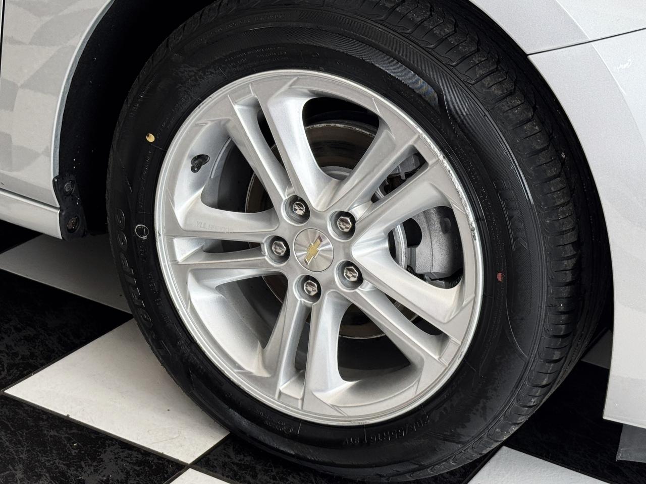 2018 Chevrolet Cruze LT+New Tires+Camera+ApplePlay+CLEAN CARFAX - Photo #51