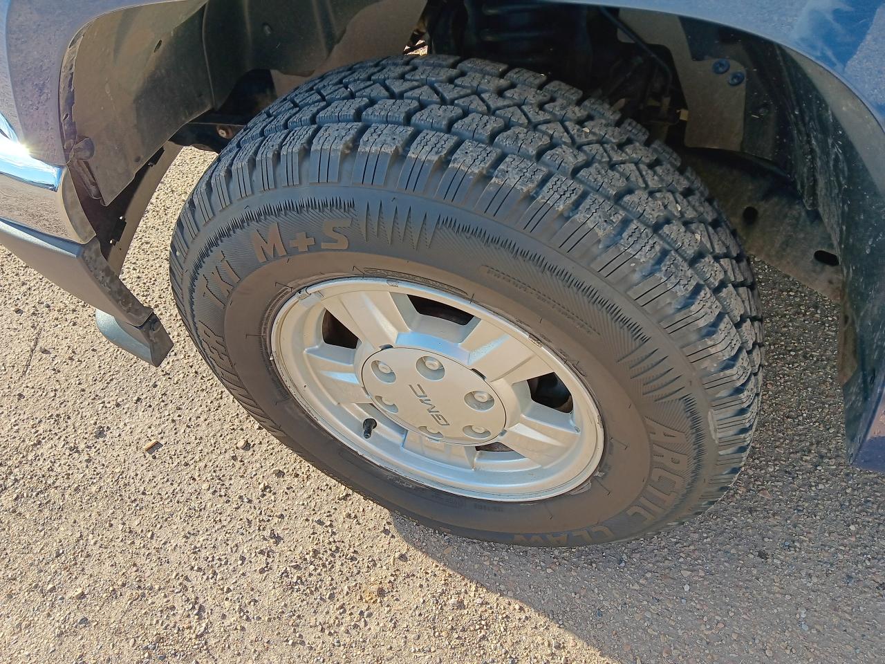 2005 GMC Canyon SLE, Extcab, Automatic, Alloys - Photo #9