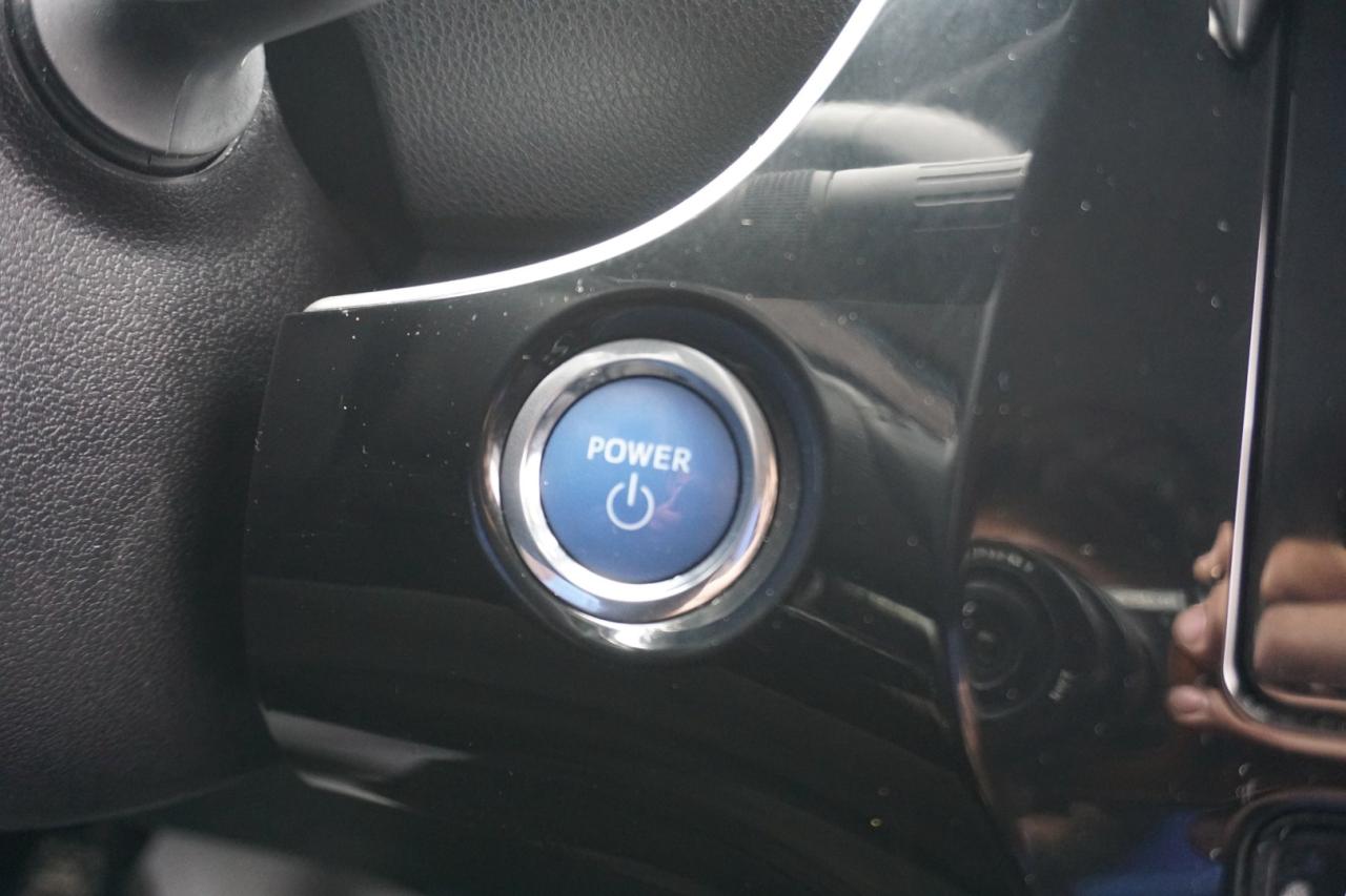 2018 Toyota Prius Prime PREMIUM PLUG-IN CERTIFIED *2nd WINTER* NAV CAMERA HEATED SEAT/STEERING LANE DEPARTURE - Photo #23