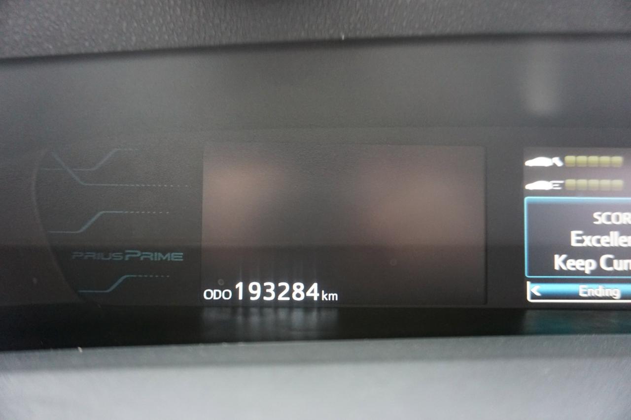 2018 Toyota Prius Prime PREMIUM PLUG-IN CERTIFIED *2nd WINTER* NAV CAMERA HEATED SEAT/STEERING LANE DEPARTURE - Photo #30