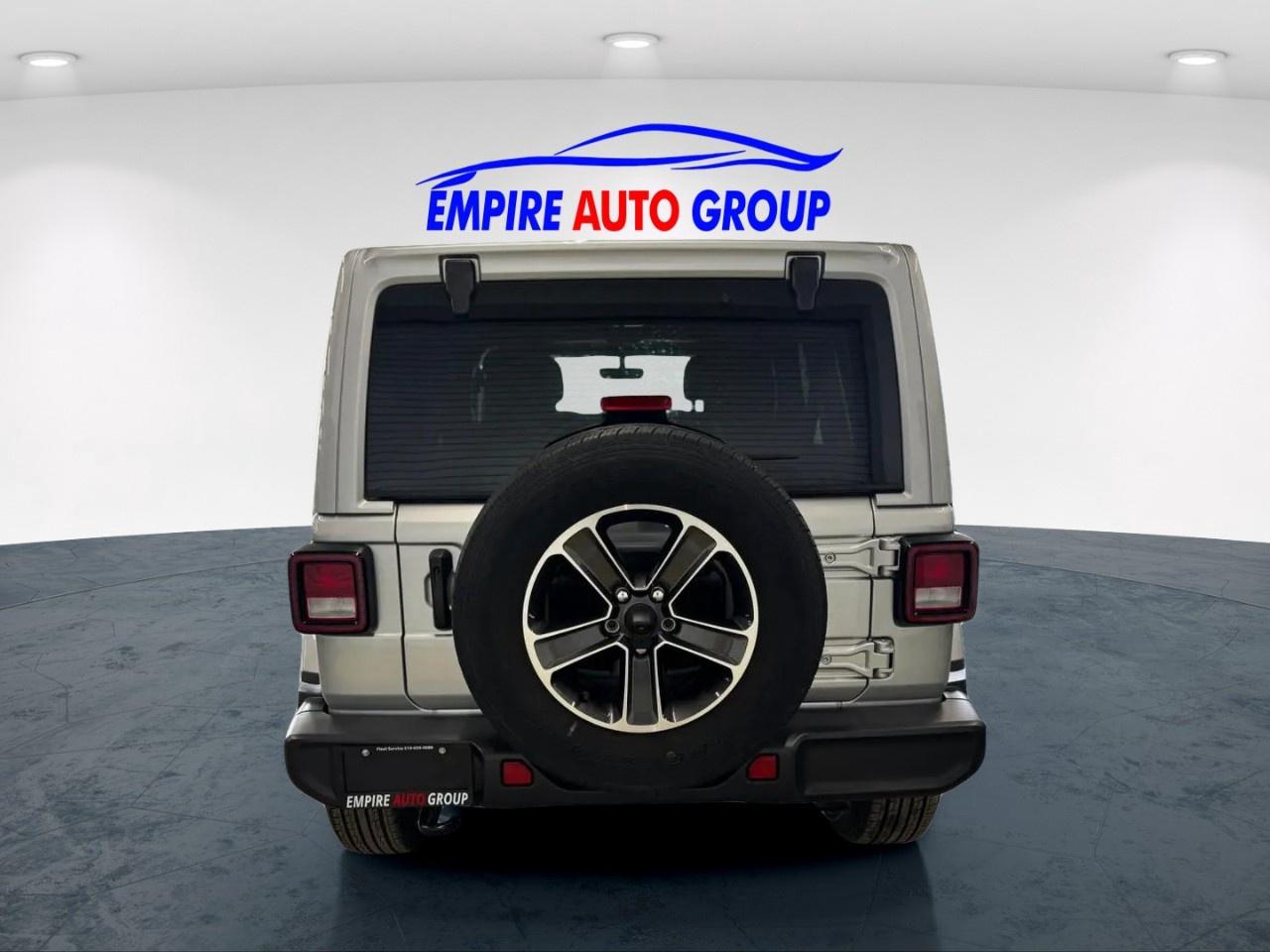 2023 Jeep Wrangler Unlimited Sahara Photo4