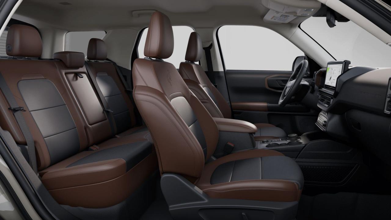 2025 Ford Bronco Sport Outer Banks Photo5
