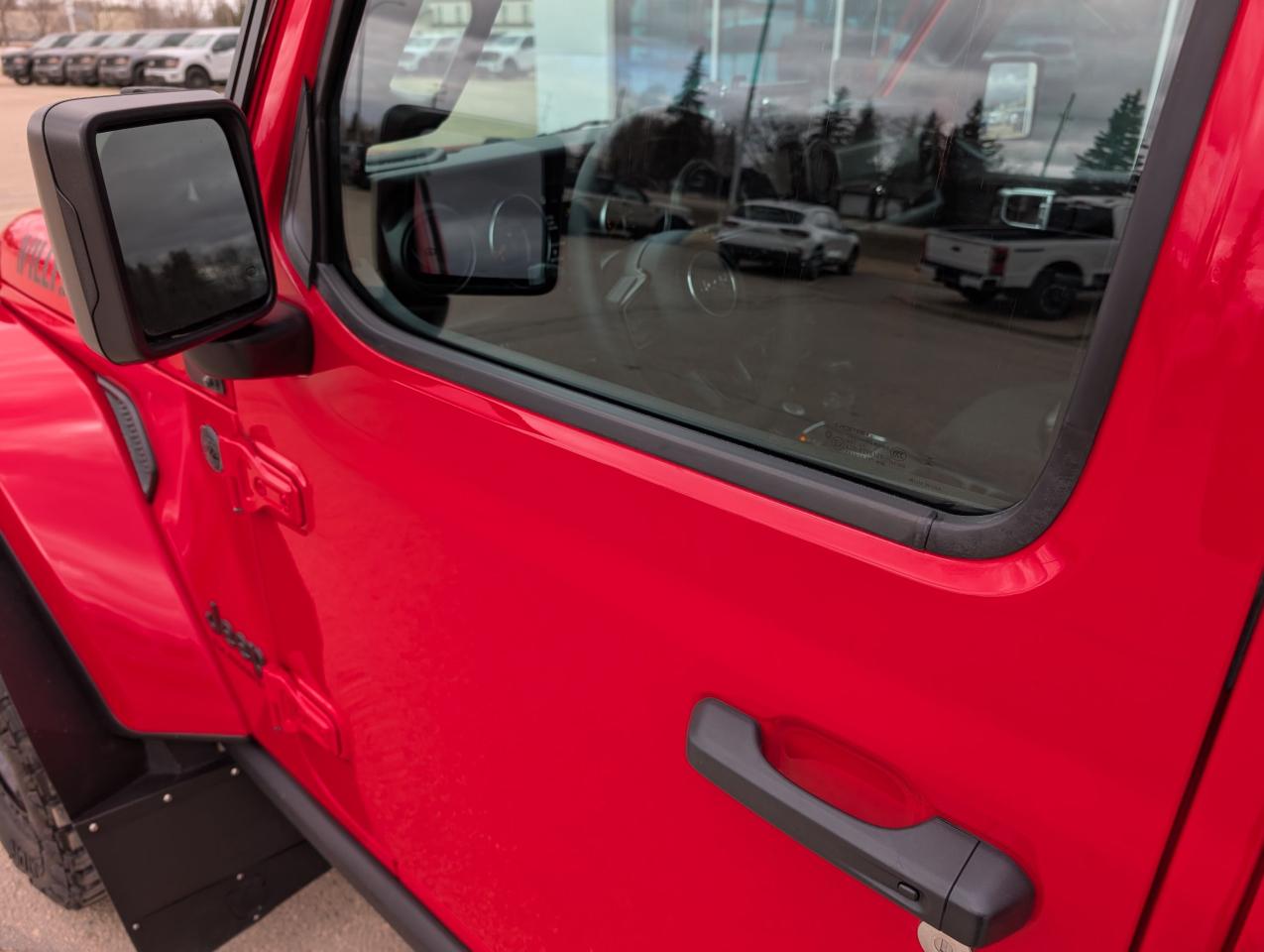 2023 Jeep Gladiator Sport S Photo5