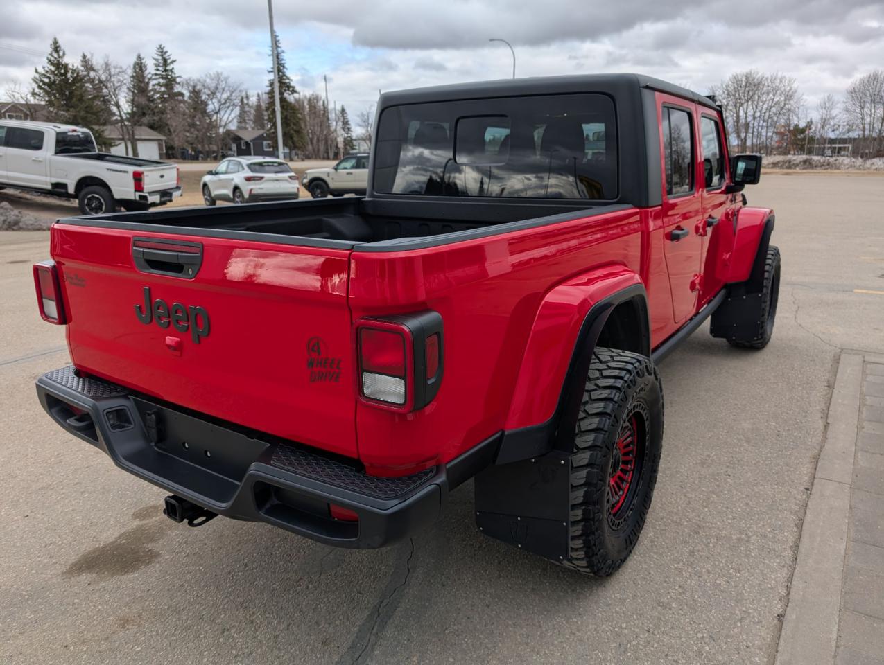 2023 Jeep Gladiator Sport S Photo5